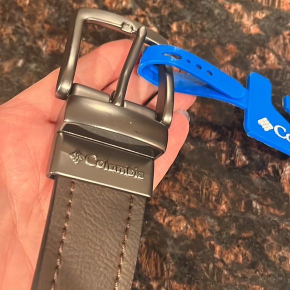 Men’s Columbia Reversible Brown/Black Pebble Grain Belt With Gunmetal Buckle - Picture 6 of 10